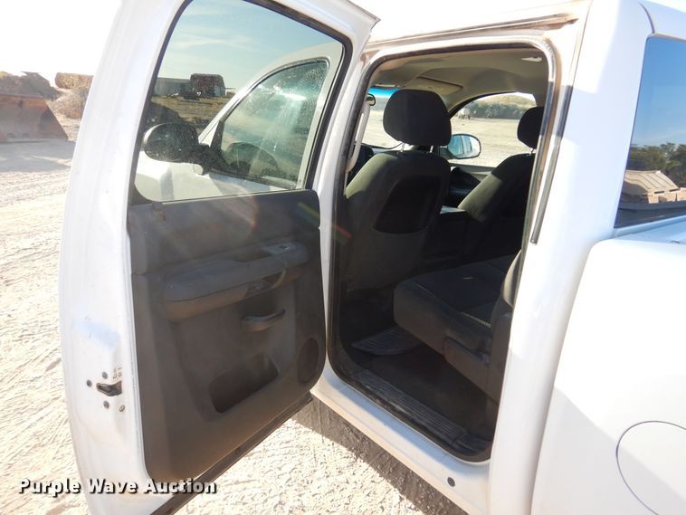 image for item KJ9162 2008 Chevrolet Silverado 1500  Crew Cab pickup truck