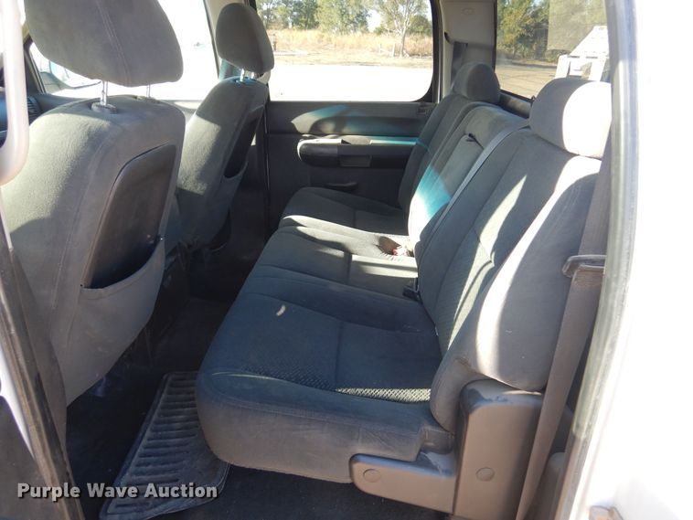 image for item KJ9162 2008 Chevrolet Silverado 1500  Crew Cab pickup truck