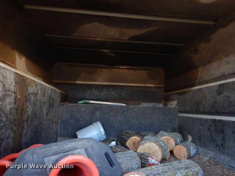 image for item KW9336 1997 Ford F800  forestry bucket truck