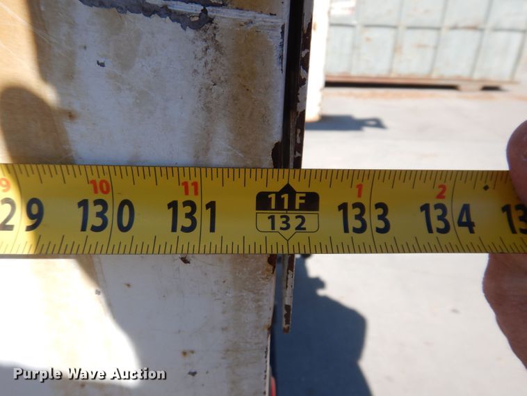 image for item KW9336 1997 Ford F800  forestry bucket truck