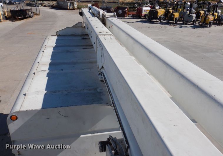 image for item KW9336 1997 Ford F800  forestry bucket truck