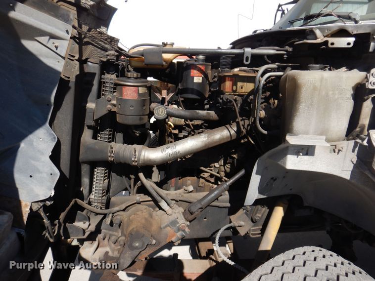 image for item KW9336 1997 Ford F800  forestry bucket truck