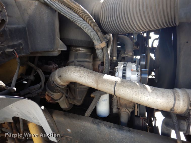 image for item KW9336 1997 Ford F800  forestry bucket truck