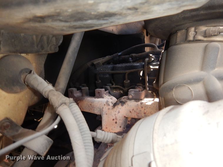 image for item KW9336 1997 Ford F800  forestry bucket truck