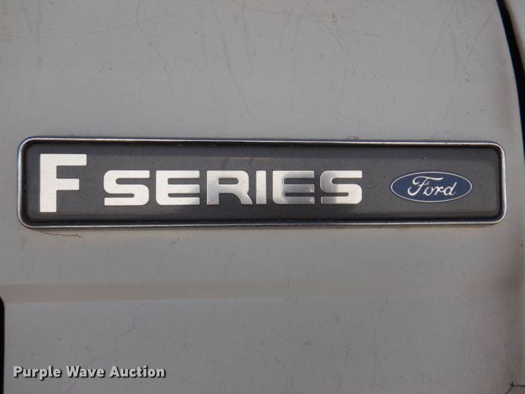 image for item KW9336 1997 Ford F800  forestry bucket truck