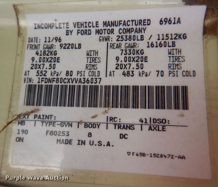 image for item KW9336 1997 Ford F800  forestry bucket truck