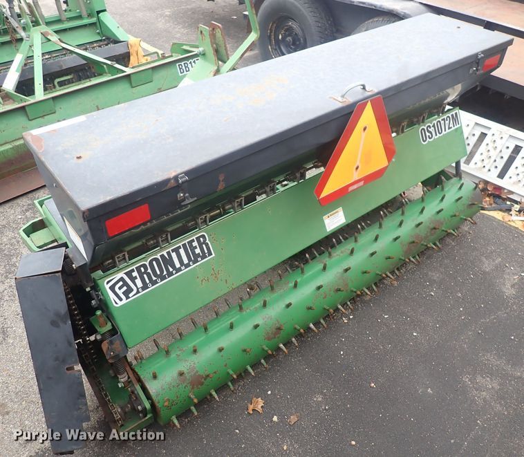 image for item LD9640 Frontier 0S1072M  seeder