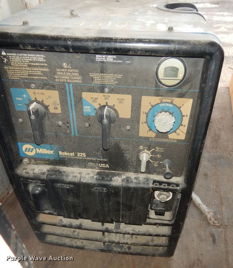 image for item LG9856 Miller Bobcat 225  welder/generator