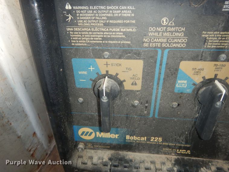 image for item LG9856 Miller Bobcat 225  welder/generator