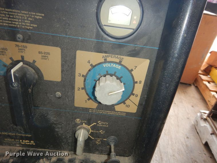 image for item LG9856 Miller Bobcat 225  welder/generator