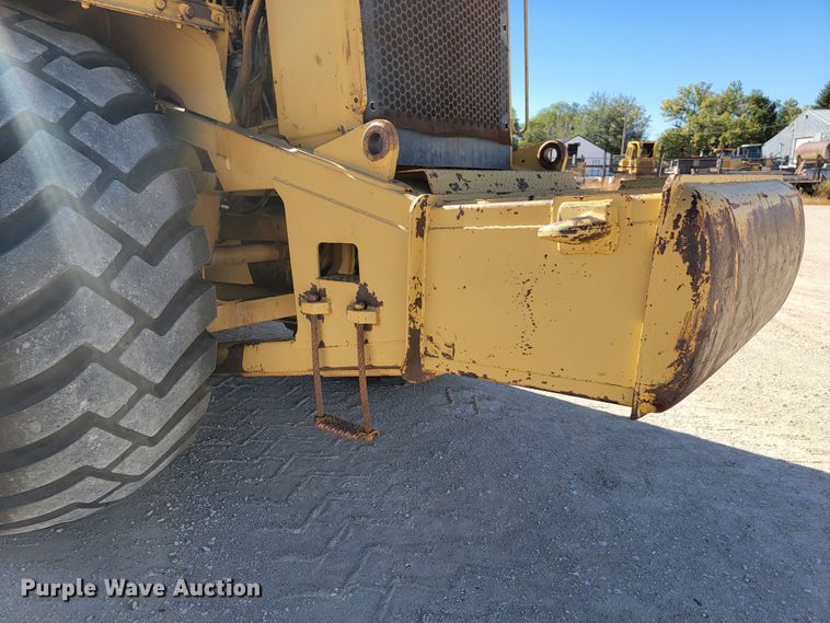 image for item LL9572 1979 Caterpillar 627B  conventional scraper
