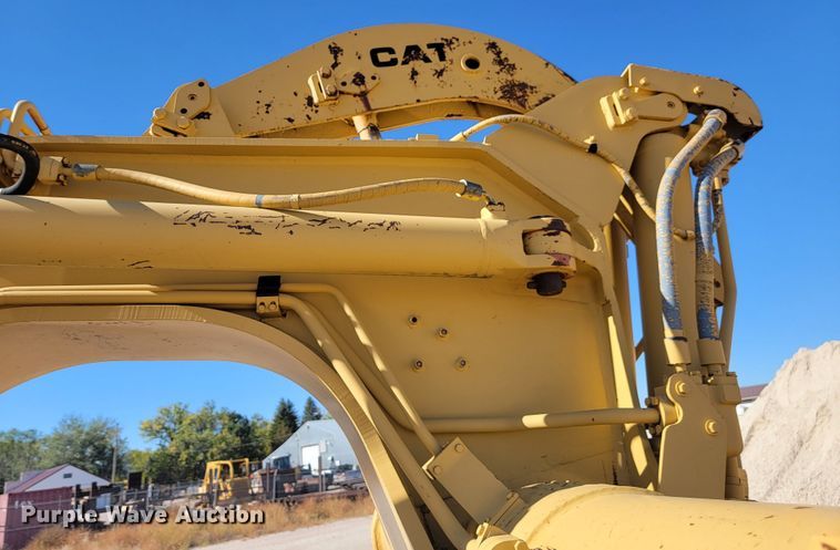 image for item LL9572 1979 Caterpillar 627B  conventional scraper