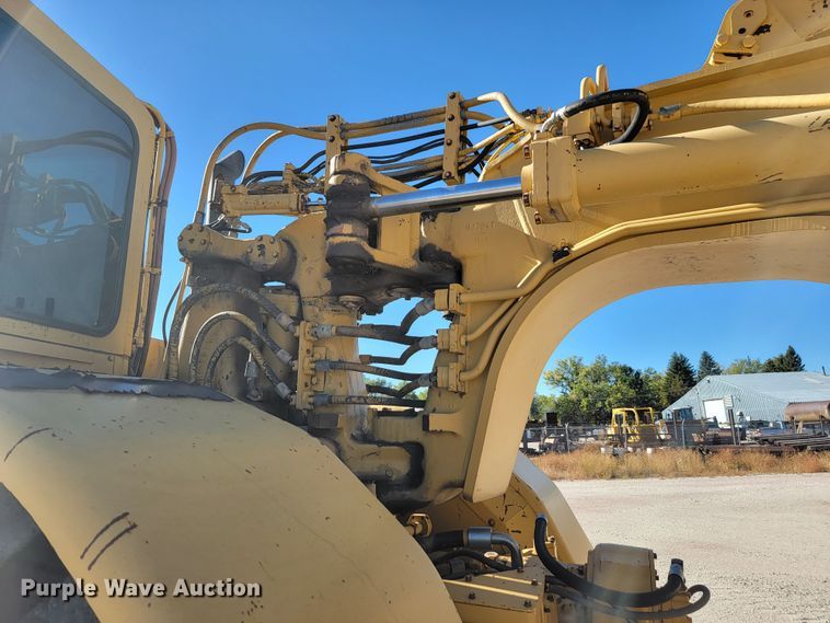 image for item LL9572 1979 Caterpillar 627B  conventional scraper