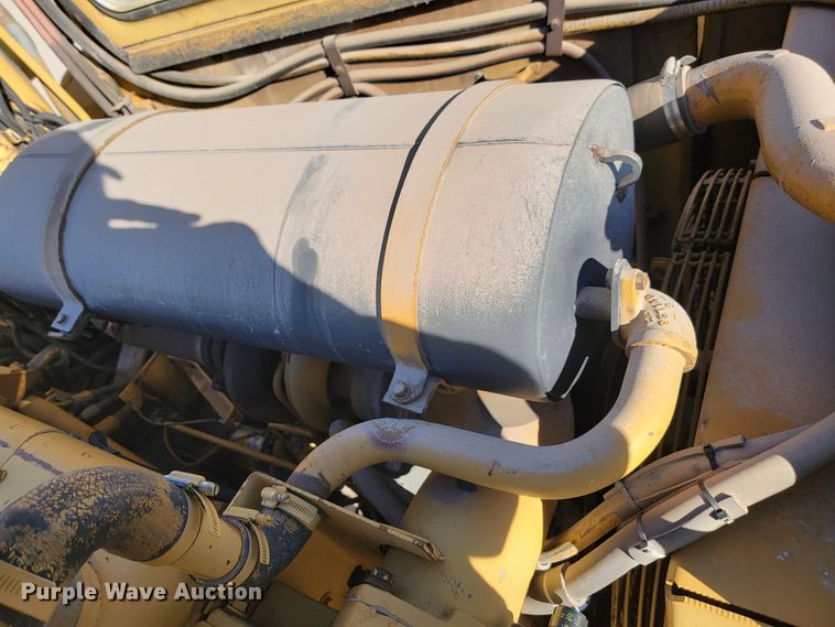 image for item LL9572 1979 Caterpillar 627B  conventional scraper