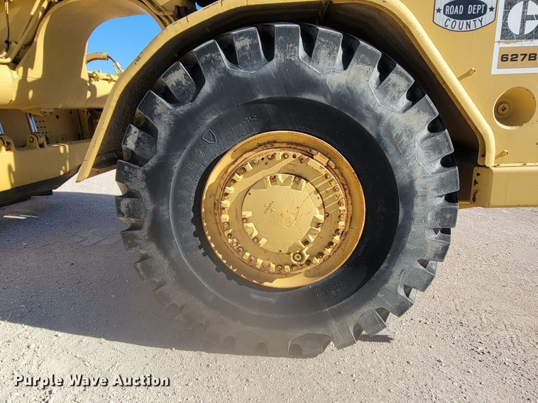 image for item LL9572 1979 Caterpillar 627B  conventional scraper