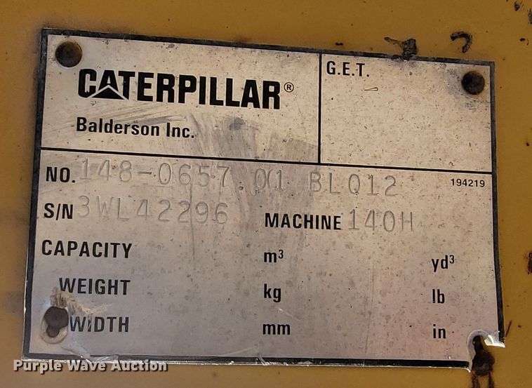 image for item LL9573 1997 Caterpillar 140H  motor grader