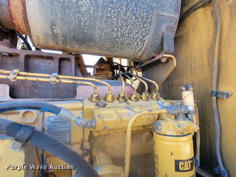 image for item LL9573 1997 Caterpillar 140H  motor grader