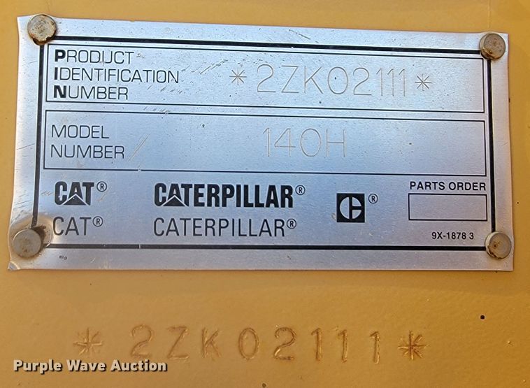 image for item LL9573 1997 Caterpillar 140H  motor grader