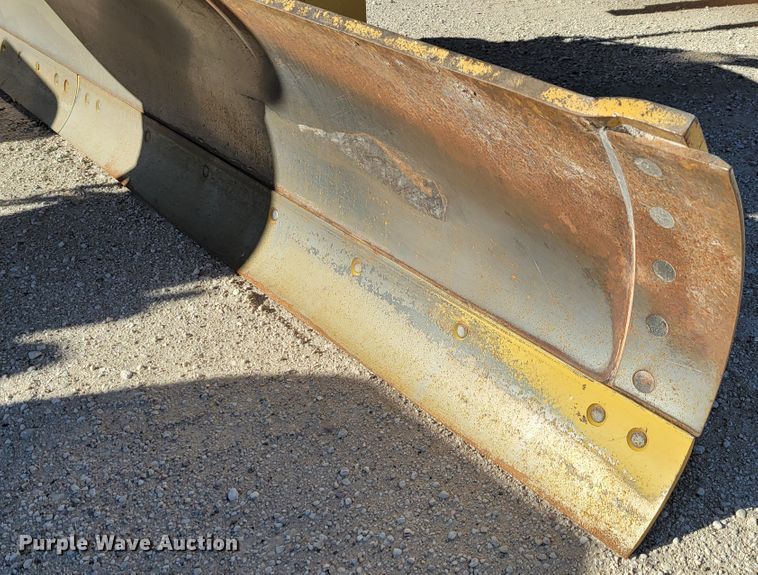 image for item LL9574 2007 Caterpillar 140H  motor grader