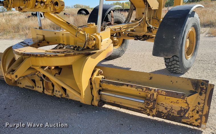 image for item LL9574 2007 Caterpillar 140H  motor grader