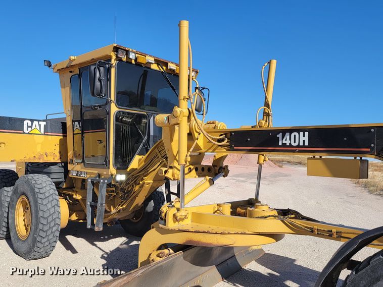 image for item LL9574 2007 Caterpillar 140H  motor grader