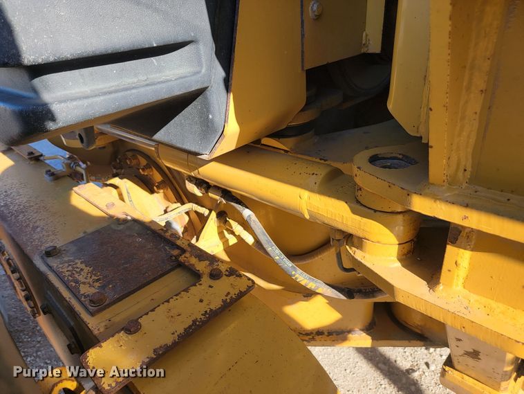 image for item LL9574 2007 Caterpillar 140H  motor grader