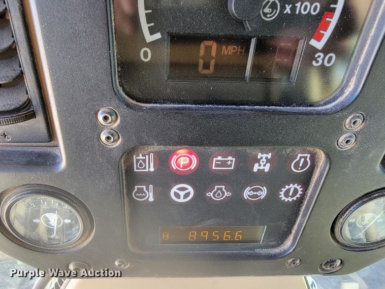 image for item LL9574 2007 Caterpillar 140H  motor grader