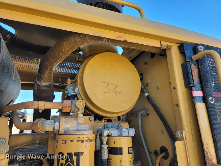 image for item LL9574 2007 Caterpillar 140H  motor grader