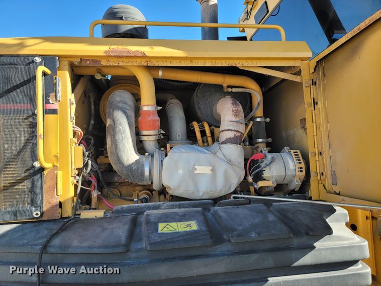 image for item LL9574 2007 Caterpillar 140H  motor grader