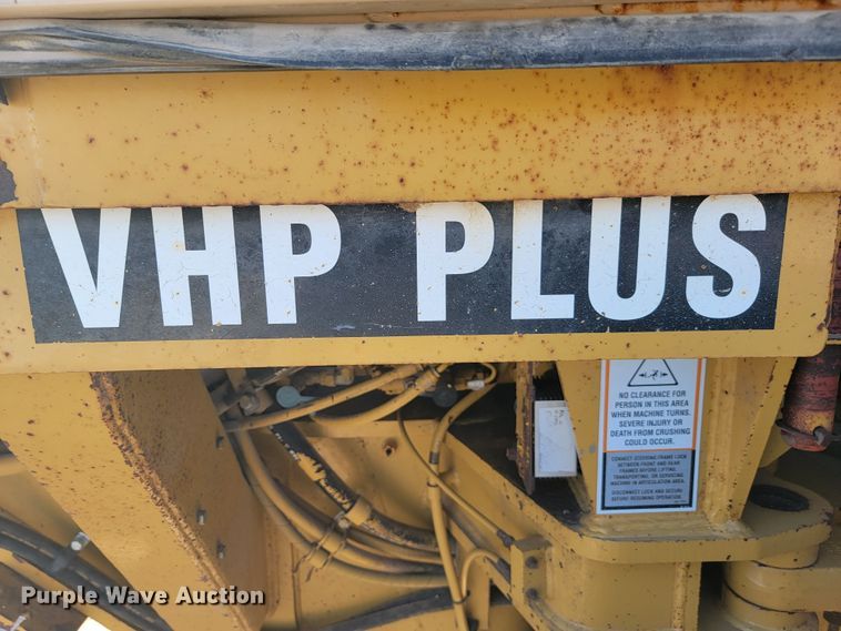 image for item LL9574 2007 Caterpillar 140H  motor grader