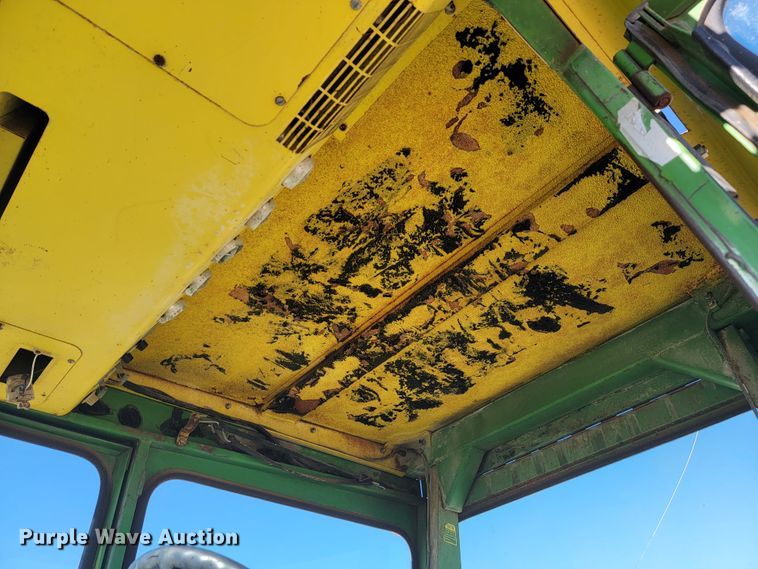 image for item LL9575 John Deere 4620  tractor