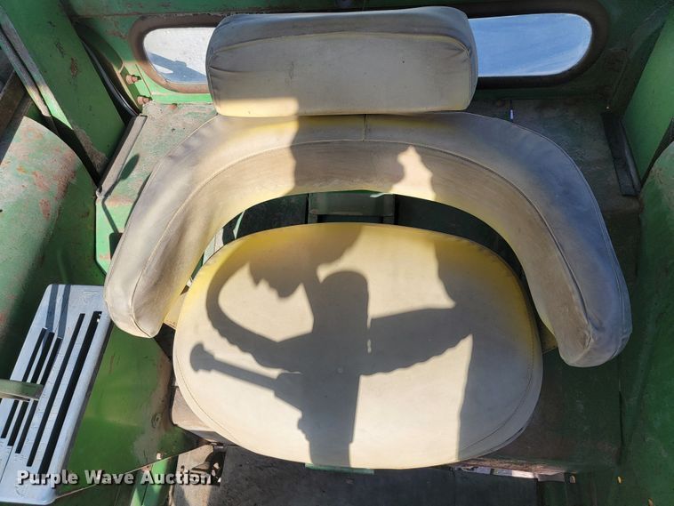 image for item LL9575 John Deere 4620  tractor