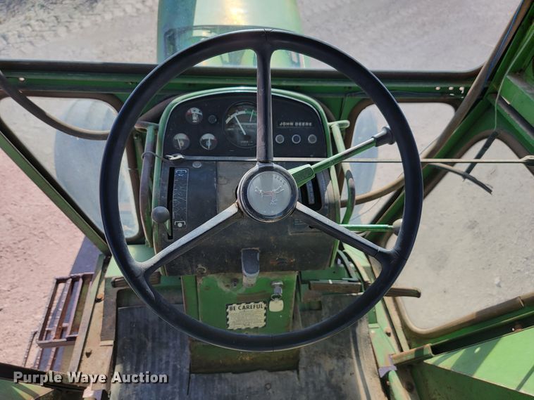 image for item LL9575 John Deere 4620  tractor