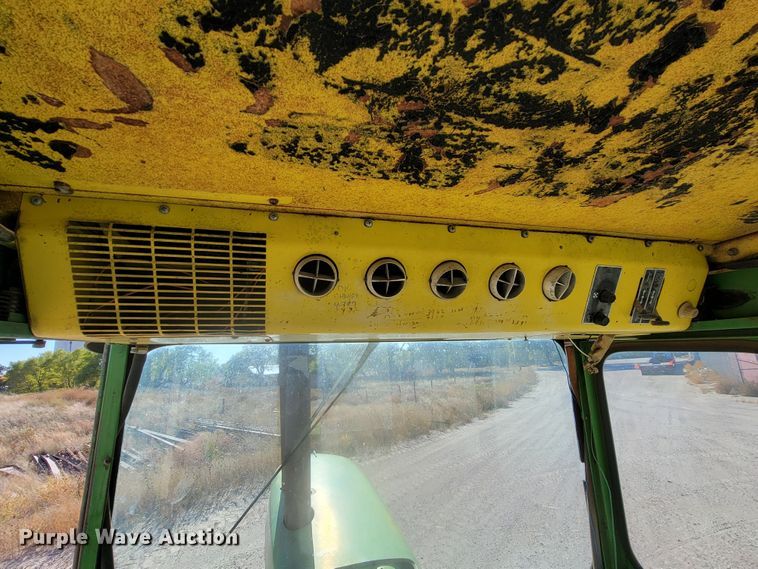 image for item LL9575 John Deere 4620  tractor