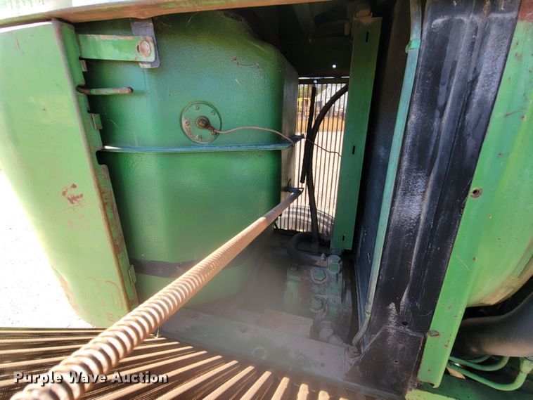 image for item LL9575 John Deere 4620  tractor