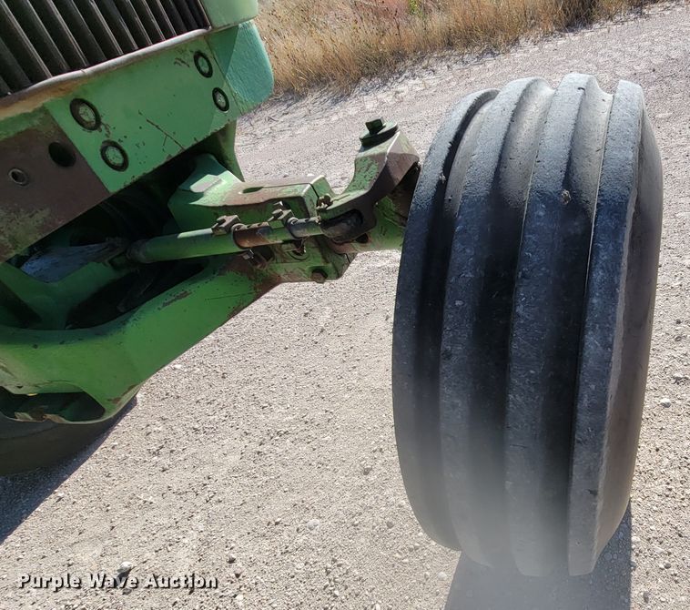 image for item LL9575 John Deere 4620  tractor