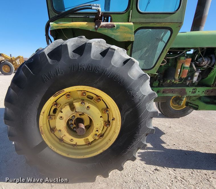 image for item LL9575 John Deere 4620  tractor