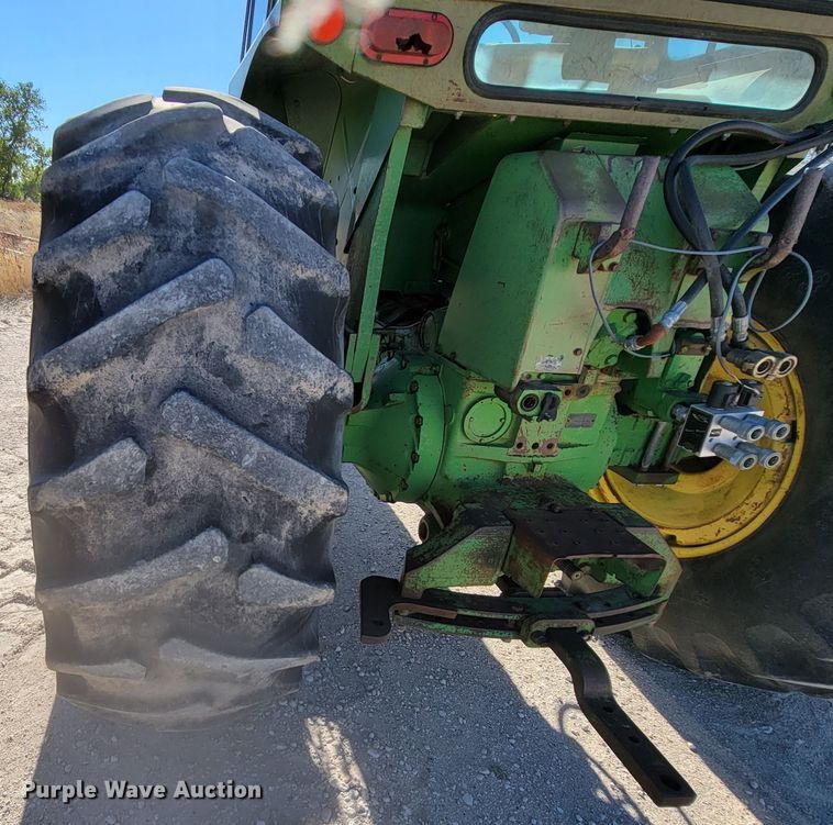 image for item LL9575 John Deere 4620  tractor