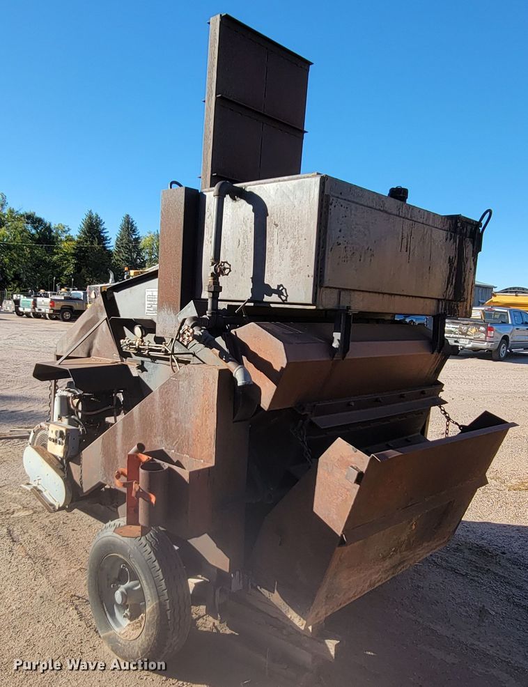 image for item LL9576 Asphalt Equipment Co.  asphalt hot box