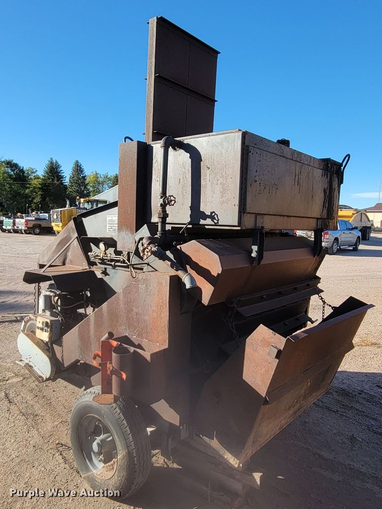 image for item LL9576 Asphalt Equipment Co.  asphalt hot box