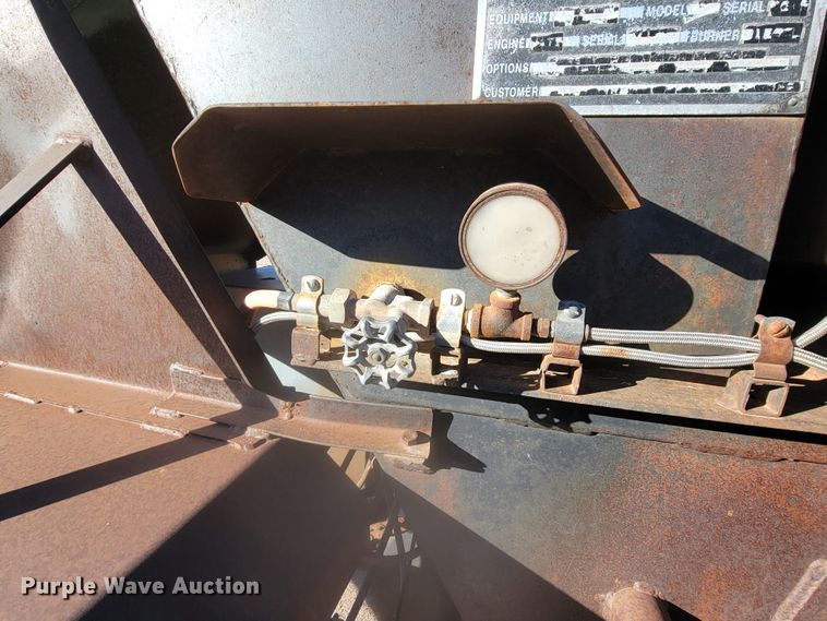 image for item LL9576 Asphalt Equipment Co.  asphalt hot box