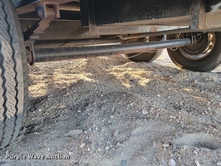 image for item LL9581 1997 Advanced Containment Systems DTD143  decontamination trailer