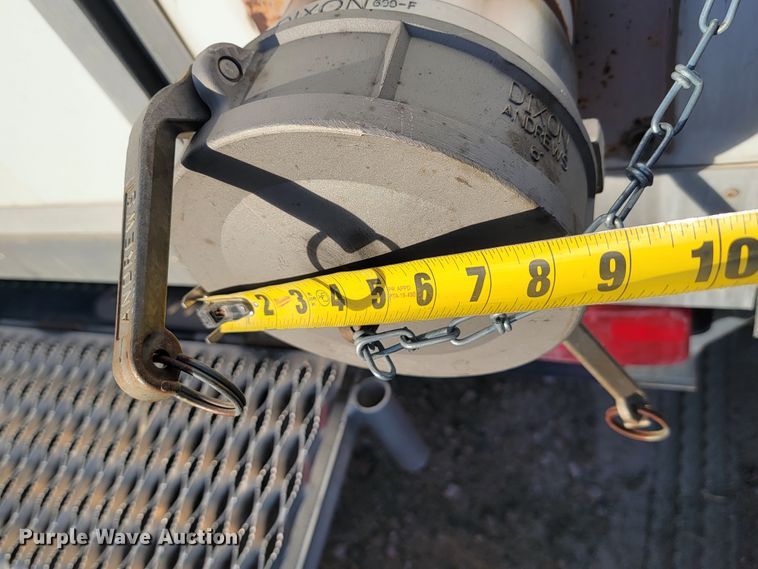 image for item LL9581 1997 Advanced Containment Systems DTD143  decontamination trailer