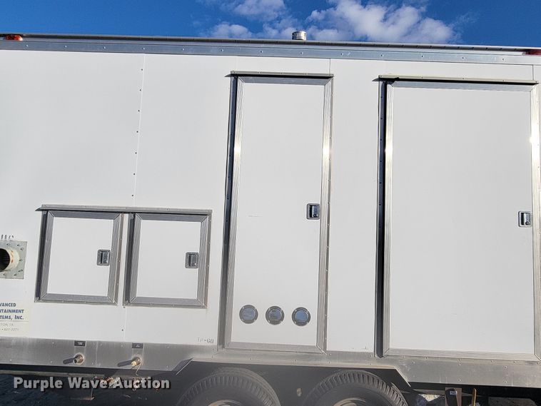 image for item LL9581 1997 Advanced Containment Systems DTD143  decontamination trailer