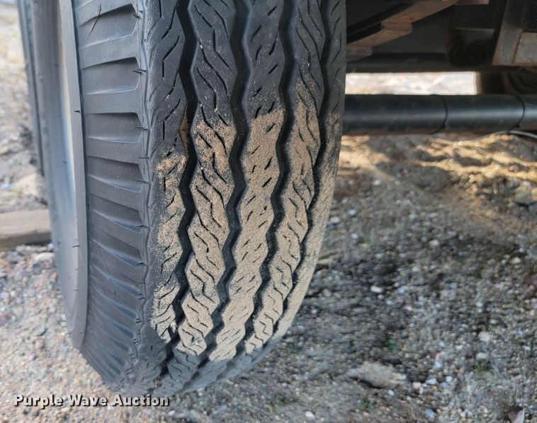 image for item LL9581 1997 Advanced Containment Systems DTD143  decontamination trailer