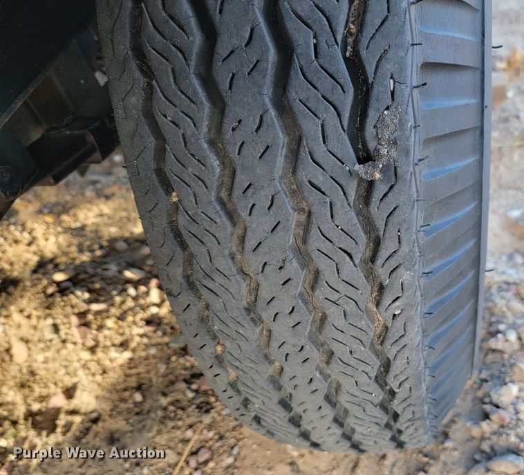 image for item LL9581 1997 Advanced Containment Systems DTD143  decontamination trailer