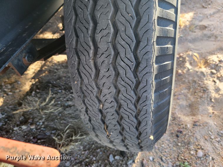 image for item LL9581 1997 Advanced Containment Systems DTD143  decontamination trailer