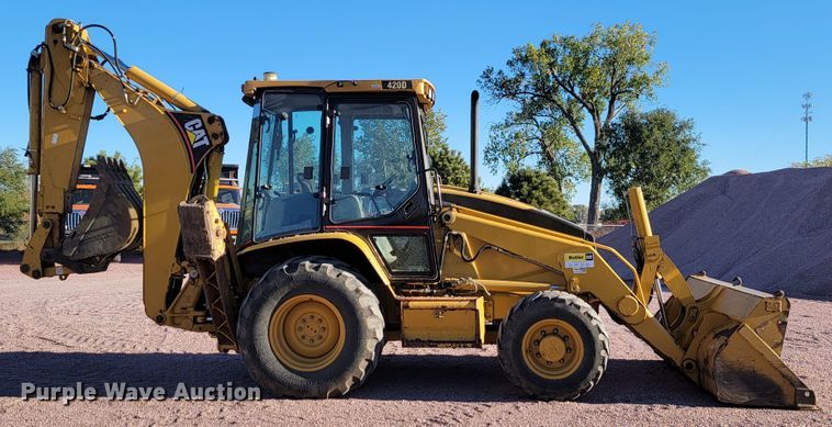 image for item LL9586 2005 Caterpillar 420D  backhoe