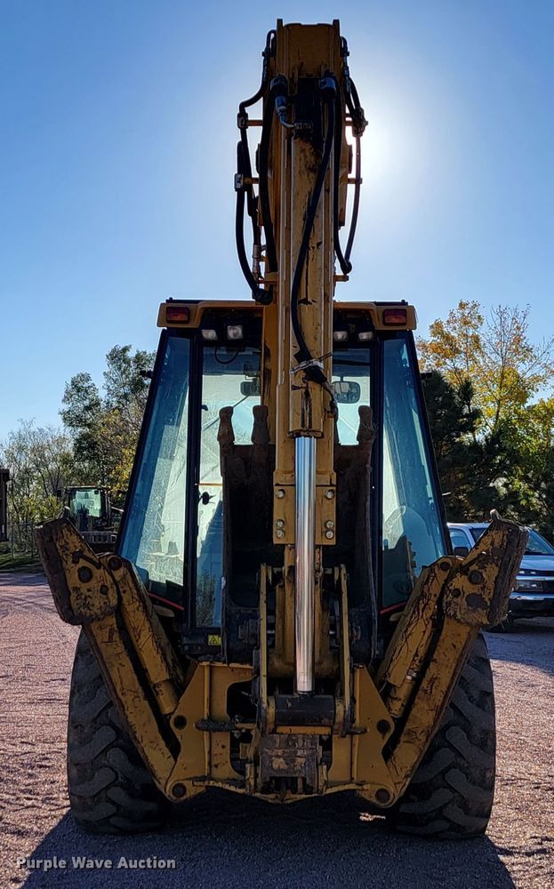 image for item LL9586 2005 Caterpillar 420D  backhoe