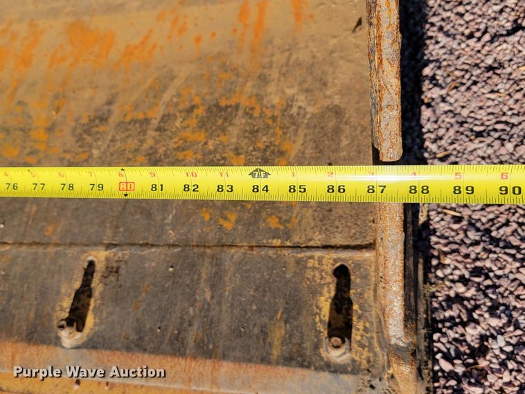 image for item LL9586 2005 Caterpillar 420D  backhoe